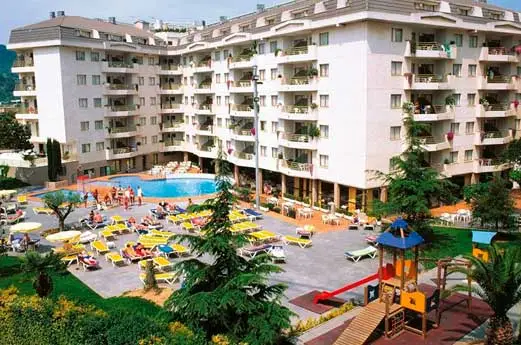 Aquahotel Montagut resort