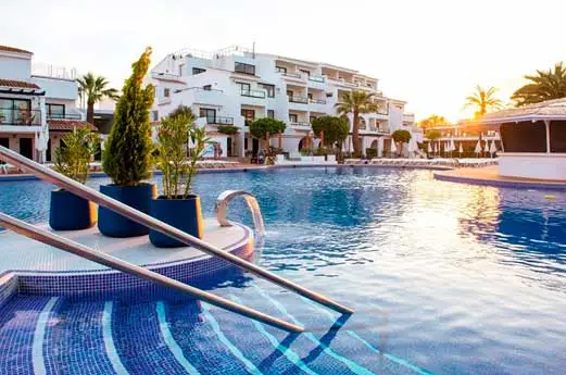 Club Bahamas zwembad