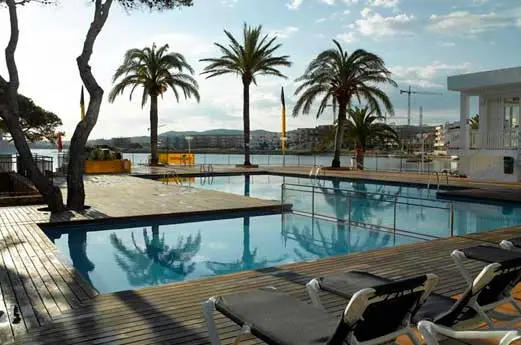 Amare Beach Hotel zwembad