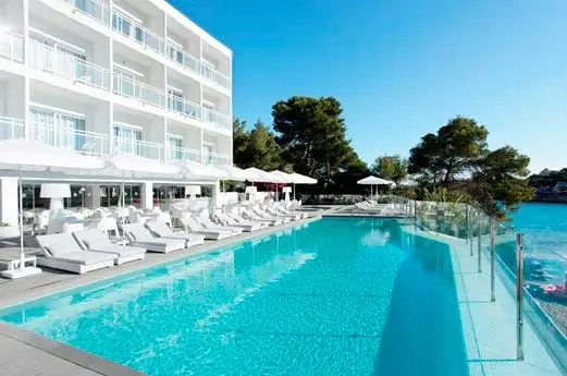 Ibiza Beach Resort zwembad
